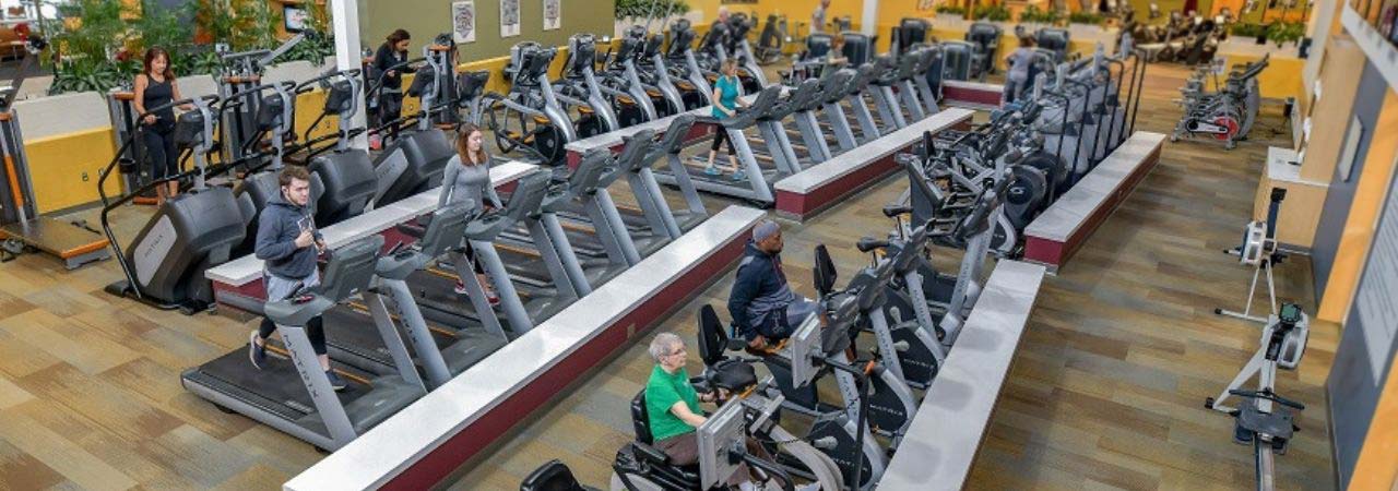 Photo of the fitness floor at Bronson Wellness Center